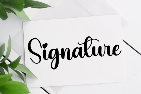 Earrings Font - Preview 1
