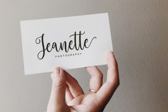Amalisa Font - Preview 2