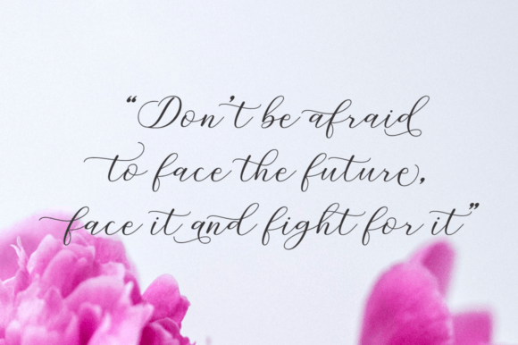 Hazelnut Spread Font - Preview 1