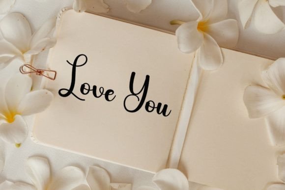 Daisy Font - Preview 1