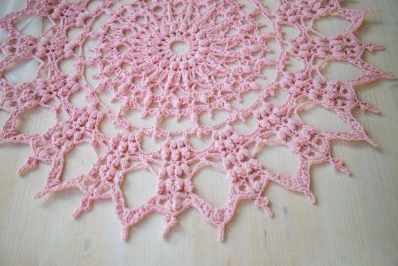 Iveta Doily