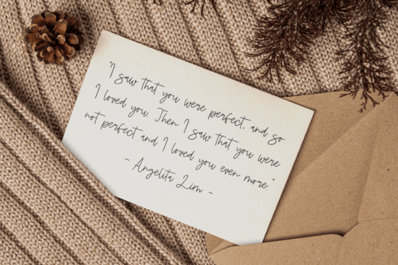 Fiandata Marlyne Font PNG with transparent background - Preview 2