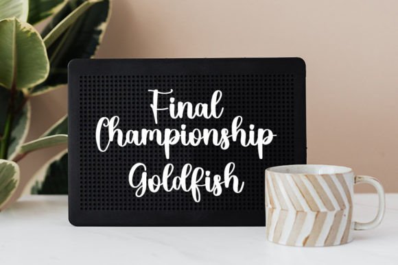 Goldfish Font - Preview 3
