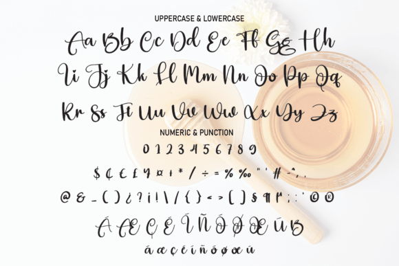 Beelover Font - Preview 6