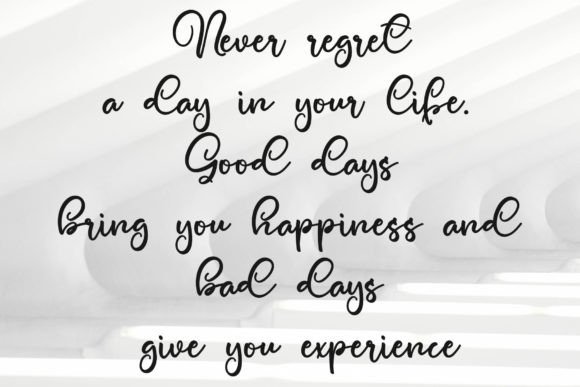 Holding Font - Preview 2
