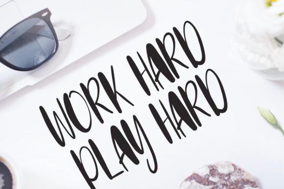 Hulyts Font PNG with transparent background - Preview 3