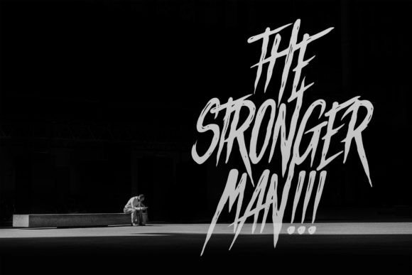 Black House Font - Preview 1