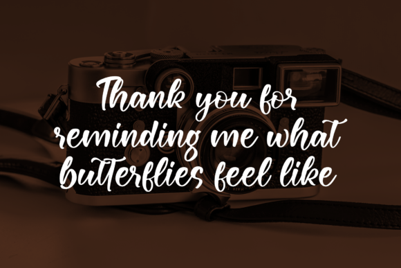Mouldy Calrisa Font font preview - 5