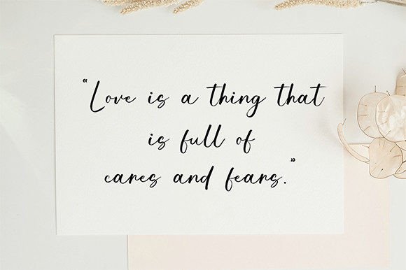 Kimberly Signature Font - Preview 4