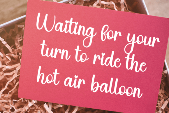 Dirigible Font - Preview 3