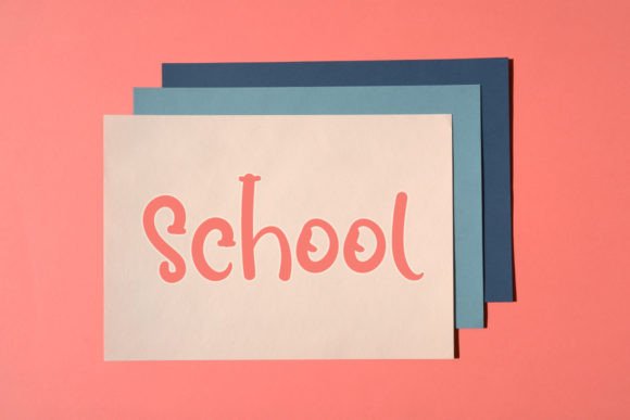 Breaking September Font - Preview 2