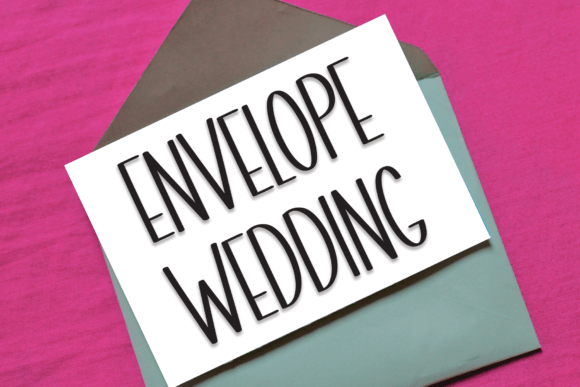 Family House Font - Preview 3