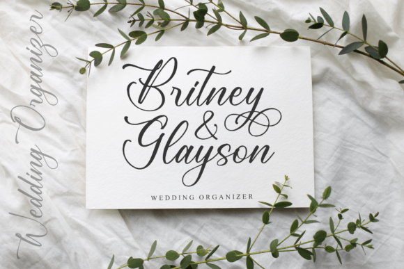 Gattenburg Mikalia Font - Preview 6