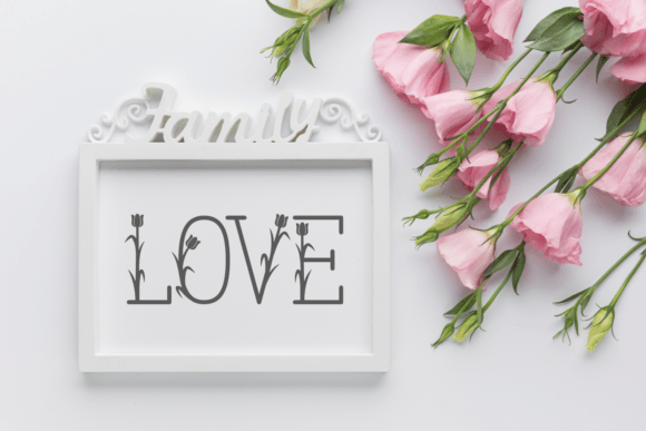 Queen Selyna Font PNG with transparent background - Preview 1