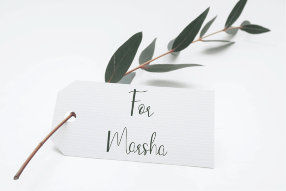 Romiqa Font font preview - 2