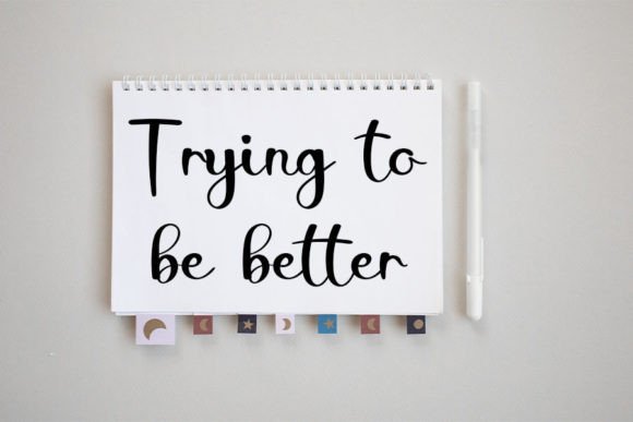 Happiness Font - Preview 3