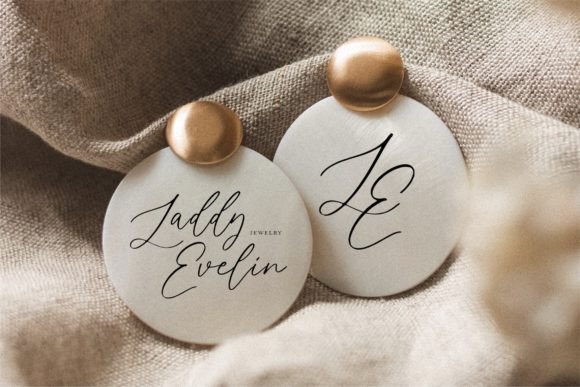 Adonitha Font - Preview 2