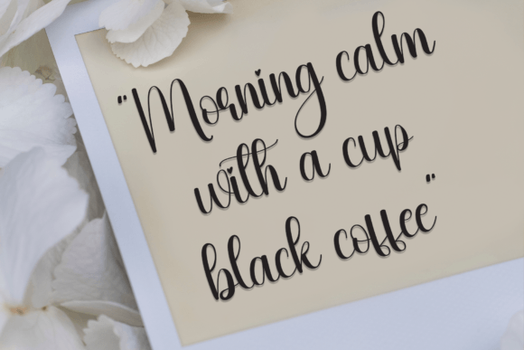 Earring Font - Preview 3