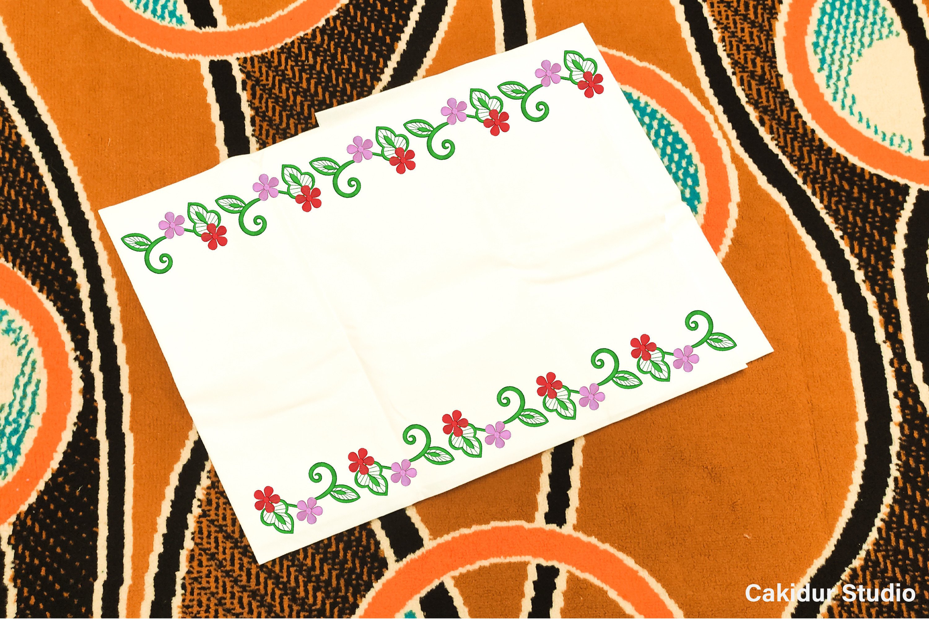 Red & Pink Flowers Border
