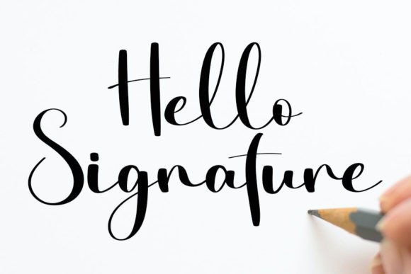 Happy Christmas Font - Preview 1