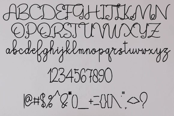 Empat Lima Font font preview - 4