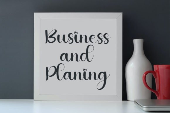 Family Font - Preview 1
