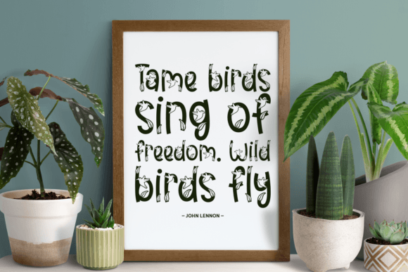 Honey Birds Font - Preview 1