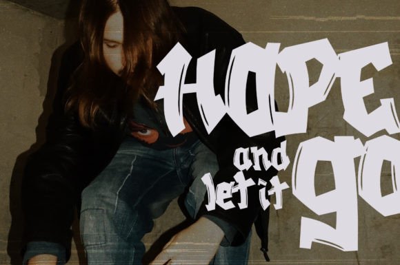Heaven Spot Font - Preview 4