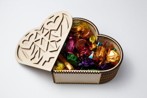 Heartshaped-chocolate-box-Geometrical-pa