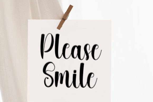 Inline Font - Preview 4