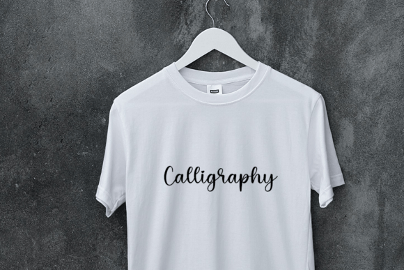 Daisy Font - Preview 3