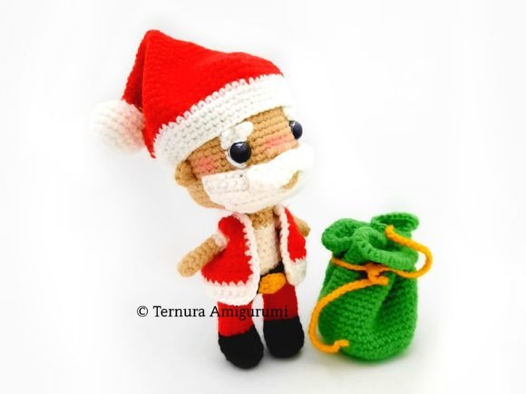 Classic Santa Claus Amigurumi Crochet Pattern