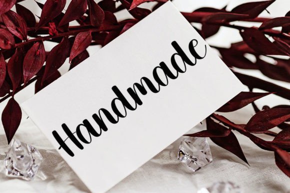 Christmas Holiday Font - Preview 1