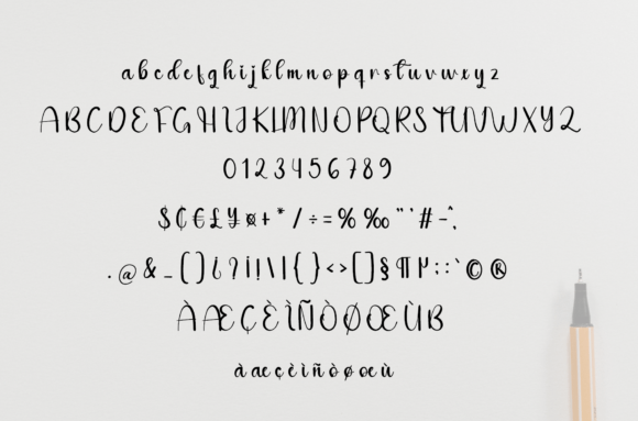 Brilliant Christmas Font - Preview 5
