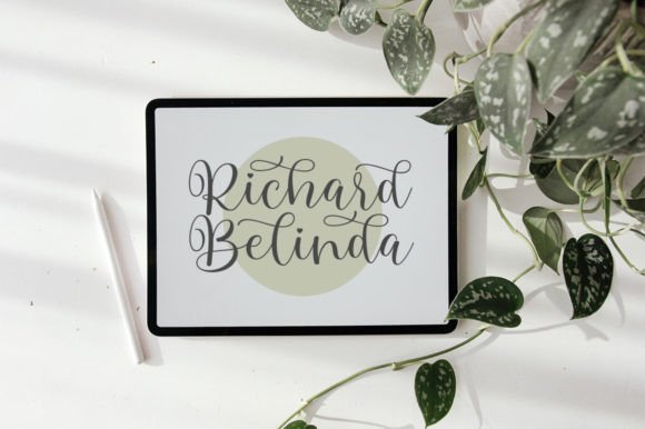 Mahesia Font PNG with transparent background - Preview 3