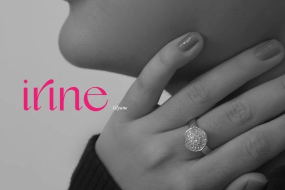 Lilyane Font font preview - 5