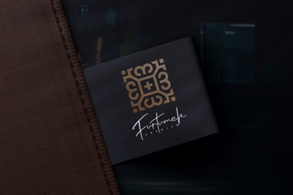 Emillisin Font - Preview 3