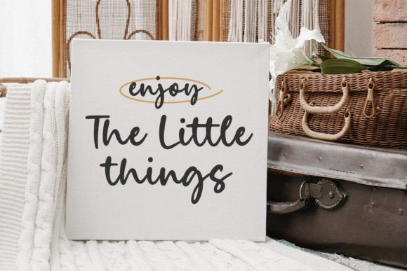 Candies Font - Preview 3