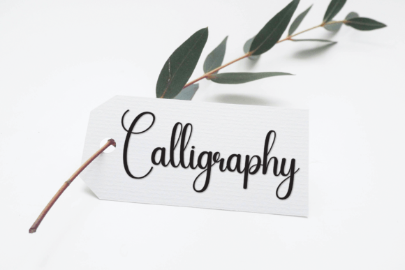 Beloved Font - Preview 3