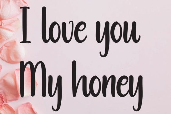 Happy Valentine Font - Preview 1
