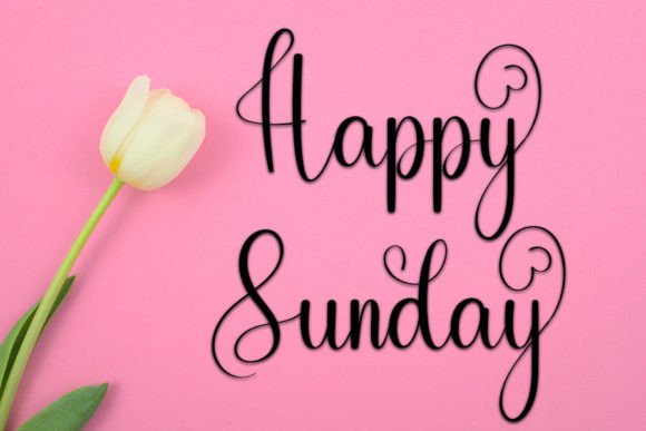 Holliday Font - Preview 1