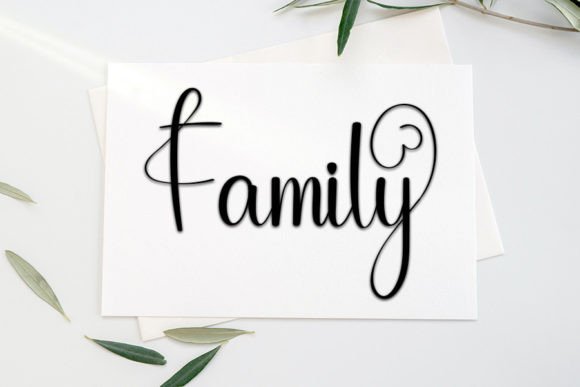 Holliday Font - Preview 3