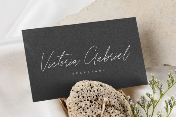 Blueberry and Jasmine Font - Preview 2