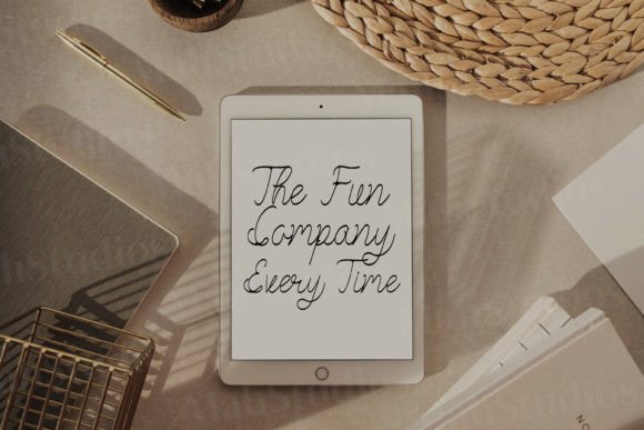 Grolly Font - Preview 5