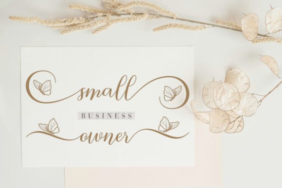 Adilla Font - Preview 1