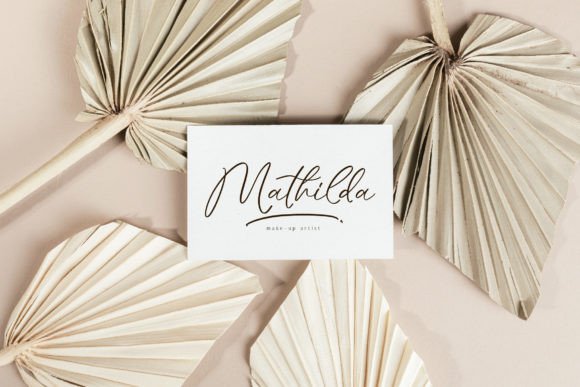 Adorytta Font - Preview 5