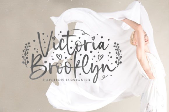 Beautiful Moonlight Font - Preview 4