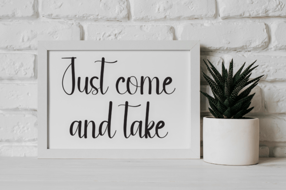 Family Font - Preview 2