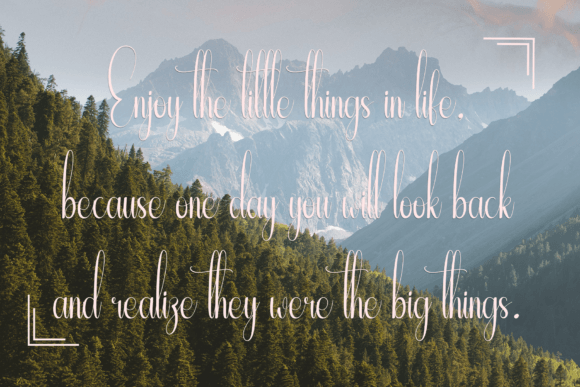 Flamboyant Font - Preview 5