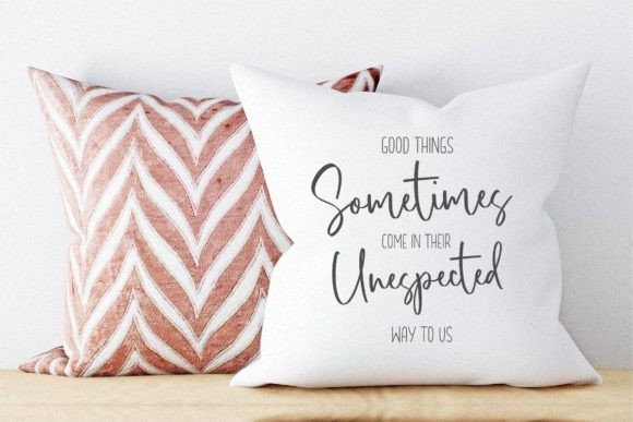 Crimson Bouquet Font - Preview 1